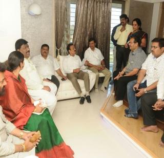 VIDEO: BJP candidate list to be announced tomorrow - Girish Mahajan | VIDEO- भाजपा उमेदवार यादी उद्या होणार जाहीर- गिरीश महाजन VIDEO: BJP candidate list to be announced tomorrow - Girish Mahajan | VIDEO- भाजपा उमेदवार यादी उद्या होणार जाहीर- गिरीश महाजन