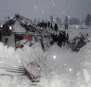 The death of five survivors of the avalanche survived the avalanche | हिमस्खलनातून बचावलेल्या त्या पाच जवानांचा मृत्यू The death of five survivors of the avalanche survived the avalanche | हिमस्खलनातून बचावलेल्या त्या पाच जवानांचा मृत्यू