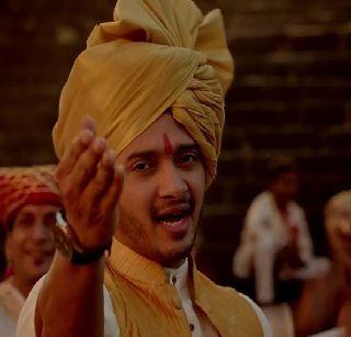 She is the shadow of Shreyas' sword in the sword | ती तलवार पोवाड्यात श्रेयसचा रांगडा अंदाज She is the shadow of Shreyas' sword in the sword | ती तलवार पोवाड्यात श्रेयसचा रांगडा अंदाज