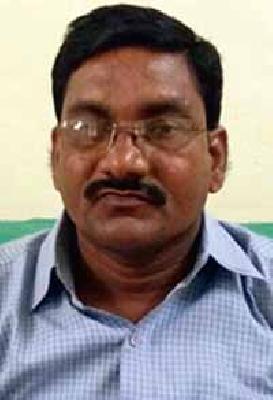 Attacks on assistant secretary of a bribe of Hazara | सहायक लेखाधिकाऱ्याला हजाराची लाच घेताना अटक Attacks on assistant secretary of a bribe of Hazara | सहायक लेखाधिकाऱ्याला हजाराची लाच घेताना अटक