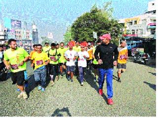 Twenty-seven-kilometer rocket match! | सत्तावीस किलोमीटर धावून जुळल्या रेशीमगाठी !