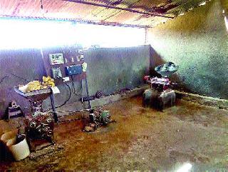 The Deshvari Gram Panchayat has started the Pethagarin | वाळविहीर ग्रामपंचायतने सुरू केली पीठगिरणी