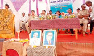 Reduce fear of police | पोलिसांबद्दलची भीती कमी व्हावी Reduce fear of police | पोलिसांबद्दलची भीती कमी व्हावी