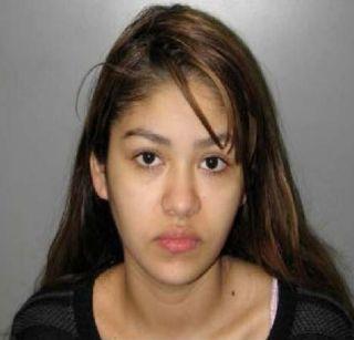 The death of the girl, beaten by her mother, as a result of not brushing teeth | दात नाही घासले म्हणून आईने केलेल्या मारहाणीत मुलीचा मृत्यू The death of the girl, beaten by her mother, as a result of not brushing teeth | दात नाही घासले म्हणून आईने केलेल्या मारहाणीत मुलीचा मृत्यू