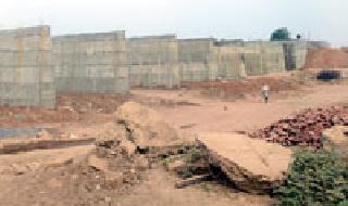 Construction of bridge: | पुलाचे बांधकाम :