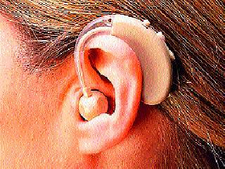 Benefits of hearing aids to hundreds of children | दीडशे मुलांना श्रवणयंत्राचा लाभ