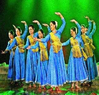 Kathak dance festival celebrates color! | रंगला कथकचा नयनमनोहारी सोहळा!
