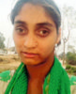 Maitanya girl helpatte to make Aadhar card | आधारकार्ड बनविण्यासाठी मतिमंद मुलीला हेलपाटे