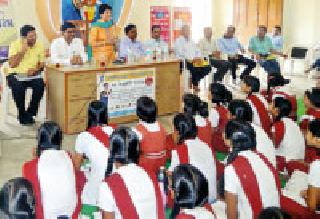 Insecticide Day Campaign Start | जंतनाशक दिन मोहिम प्रारंभ