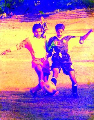 KMC, Shiva's tough players | के.एम.सी., शिवाजीचा चिवट खेळाडू