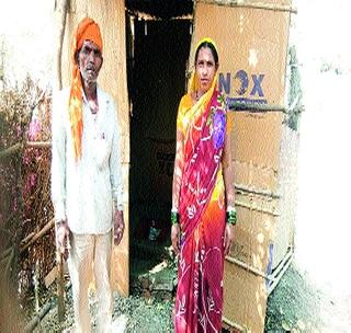 Toilet to the cottage! | निकामी खोक्यापासून शौचालय! Toilet to the cottage! | निकामी खोक्यापासून शौचालय!