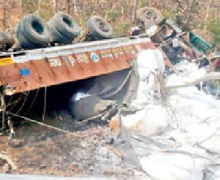 One in Nandgawan Ghat in Bihar | नांदगव्हाण घाटात एकाचा घात... One in Nandgawan Ghat in Bihar | नांदगव्हाण घाटात एकाचा घात...