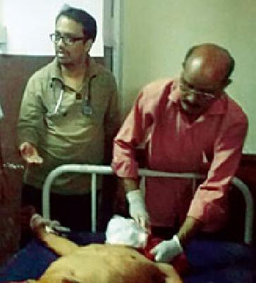 Efforts to commit suicide by raping alcohol in Irwin Hospital | मद्यपीचा इर्विन रुग्णालयातच गळा कापून आत्महत्येचा प्रयत्न