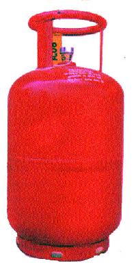 Women get angry with gas prices | गॅस दरवाढीने महिलांमध्ये संताप