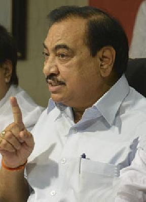 Will Khadse be present today? | खडसे आज हजर राहणार?