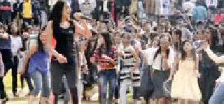 Zumba and lose weight! | झुंबा करा अन् वजन घटवा ! Zumba and lose weight! | झुंबा करा अन् वजन घटवा !