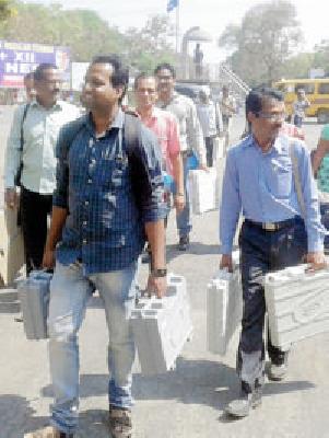 Right to vote for 7.60 lakh voters | ७.६० लाख मतदार बजावतील मतदानाचा हक्क