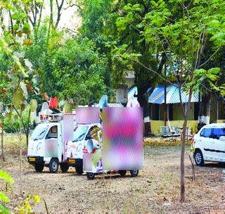 Action on 25 vehicles promoting circulation | फिरता प्रचार करणा-या २५ वाहनांवर कारवाई Action on 25 vehicles promoting circulation | फिरता प्रचार करणा-या २५ वाहनांवर कारवाई