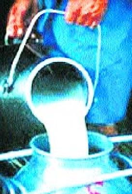 Governance Milk Scheme Now On Cooperation | सहकार आधारावर आता शासनाची दूध योजना