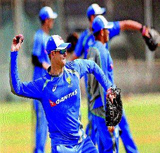 Kangaroo slumped in Mumbai | कांगारूंनी मुंबईत गाळला घाम Kangaroo slumped in Mumbai | कांगारूंनी मुंबईत गाळला घाम