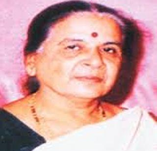 Shobhatai Fadnavis Vesavya for the campaign of fishermen candidates | कोळी उमेदवारांच्या प्रचारासाठी शोभाताई फडणवीस वेसाव्यात Shobhatai Fadnavis Vesavya for the campaign of fishermen candidates | कोळी उमेदवारांच्या प्रचारासाठी शोभाताई फडणवीस वेसाव्यात