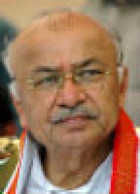 The corrupt went, Manp's keys to me - Sushilkumar Shinde | भ्रष्टाचारी गेले, मनपाच्या चाव्या माझ्याकडे - सुशिलकुमार शिंदे