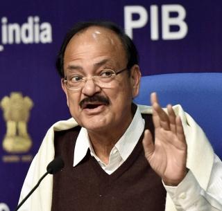 The demand for ban on the match is wrong - Vyayakya's party is in the house | सामनावर बंदीची मागणी चुकीची - व्यंकय्या नायडूंचा पक्षाला घरचा आहेर The demand for ban on the match is wrong - Vyayakya's party is in the house | सामनावर बंदीची मागणी चुकीची - व्यंकय्या नायडूंचा पक्षाला घरचा आहेर