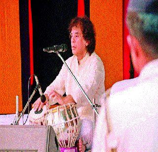 Prisoners experienced 'Nadabrahm' | कैद्यांनी अनुभवले ‘नादब्रह्म’ Prisoners experienced 'Nadabrahm' | कैद्यांनी अनुभवले ‘नादब्रह्म’