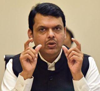 BMC Election 2017: Chief Minister's signals before voting | BMC Election 2017: मतदानापूर्वीच मुख्यमंत्र्यांचे युतीचे संकेत BMC Election 2017: Chief Minister's signals before voting | BMC Election 2017: मतदानापूर्वीच मुख्यमंत्र्यांचे युतीचे संकेत