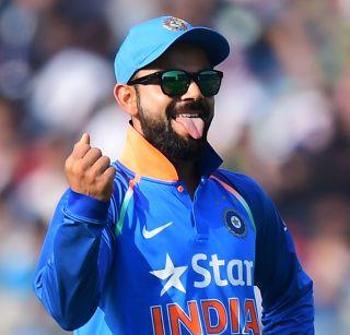 Virat Kohli, along with PUMA, has signed a deal worth Rs 100 crore | मैदानाबाहेरही विराटच अव्वल, PUMA सोबत तब्बल 100 कोटींचा करार