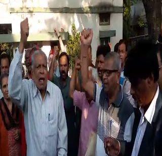 The end of our war on the road - N.D. Patil | रस्त्यावरच आमच्या लढाईचा शेवट - एन.डी. पाटील The end of our war on the road - N.D. Patil | रस्त्यावरच आमच्या लढाईचा शेवट - एन.डी. पाटील