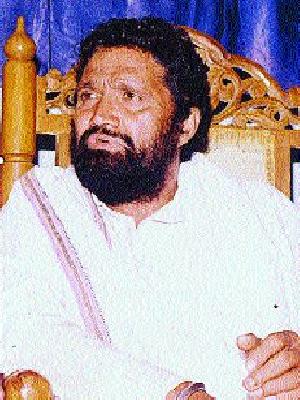 Self-oriented invention of fighter leadership | लढाऊ नेतृत्वाचा स्वयंभू आविष्कार