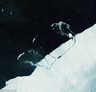 Snowflake a mile length | एक मैल लांबीचा बर्फाचा तुकडा Snowflake a mile length | एक मैल लांबीचा बर्फाचा तुकडा