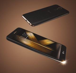 Launch of India's first phone with panic button | पॅनिक बटण असलेला भारतातील पहिला फोन लाँच