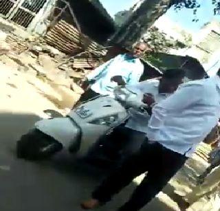 VIDEO: MLA Khopade's dispute with police, video viral | VIDEO : आमदार खोपडेंचा पोलिसांसोबत वाद, व्हिडिओ व्हायरल VIDEO: MLA Khopade's dispute with police, video viral | VIDEO : आमदार खोपडेंचा पोलिसांसोबत वाद, व्हिडिओ व्हायरल