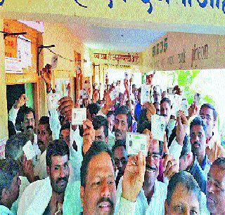 Nirgudar polling machine failure | निरगुडसरला मतदान यंत्रामध्ये बिघाड Nirgudar polling machine failure | निरगुडसरला मतदान यंत्रामध्ये बिघाड