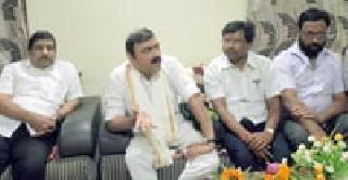 To increase the feeling of heart in society | समाजात दातृत्वाची भावना वाढीस लागावी