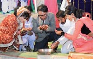 Palanquin tasty pond | महाळचे चवदार तळे