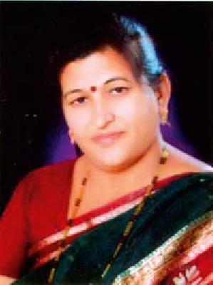 If the giants win, some lose | दिग्गज जिंकले तर काही हरले