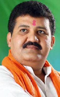 The state revenue minister maintains a fortune | महसूल राज्यमंत्र्यांनी गड राखला The state revenue minister maintains a fortune | महसूल राज्यमंत्र्यांनी गड राखला