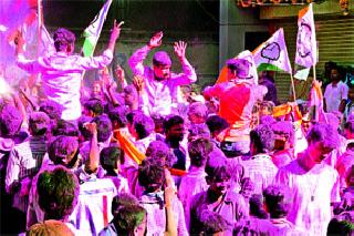 Congress, NCP backfooter | काँग्रेस, राष्ट्रवादी बॅकफूटवर