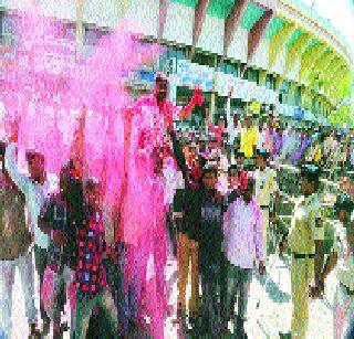 Near BJP power | भाजपा सत्तेच्या नजीक Near BJP power | भाजपा सत्तेच्या नजीक