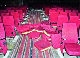 Start to change 'chairs' on the go | जाता जाता ‘खुर्च्या’ बदलण्यास प्रारंभ