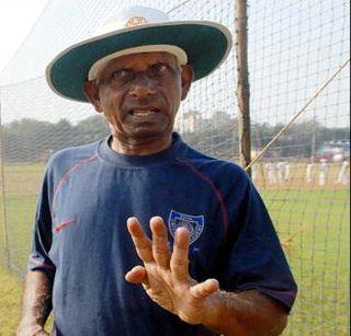 Shivlakar, Goyal nominated for the CK Nayudu Lifetime Achievement Award | शिवलकर , गोयल यांचे सी.के नायडू जीवनगौरव पुरस्कारासाठी नामांकन