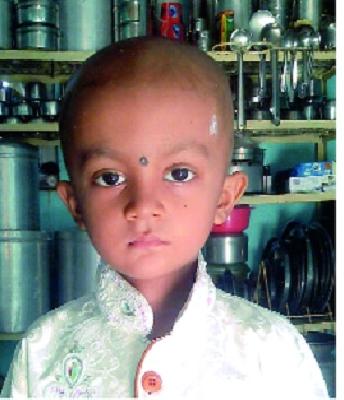 Those chimuklya cancer patients ... | त्या चिमुकल्यानं हरवलंय कॅन्सरला...