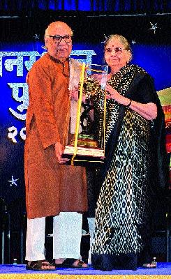 Marathi school requires language conservation | भाषा संवर्धनासाठी मराठी शाळा आवश्यक Marathi school requires language conservation | भाषा संवर्धनासाठी मराठी शाळा आवश्यक