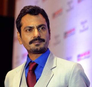 Remind in Oscars but Bollywood went missing Om Puriya | 'ऑस्कर्स'मध्ये स्मरण पण बॉलिवूडलाच पडला ओम पुरींचा विसर Remind in Oscars but Bollywood went missing Om Puriya | 'ऑस्कर्स'मध्ये स्मरण पण बॉलिवूडलाच पडला ओम पुरींचा विसर