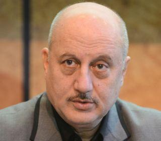 Return of intolerant gang - Anupam Kher | असहिष्णू गँगचे पुनरागमन - अनुपम खेर Return of intolerant gang - Anupam Kher | असहिष्णू गँगचे पुनरागमन - अनुपम खेर