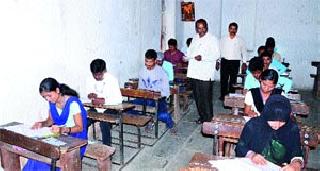 Dancing teacher Dattu Bhokanal gave HSC exam | नौकानयनपटू दत्तू भोकनळने दिली बारावीची परीक्षा