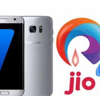 Another explosion will be done with Jio | सॅमसंगसोबत JIO करणार आणखी एक धमाका Another explosion will be done with Jio | सॅमसंगसोबत JIO करणार आणखी एक धमाका